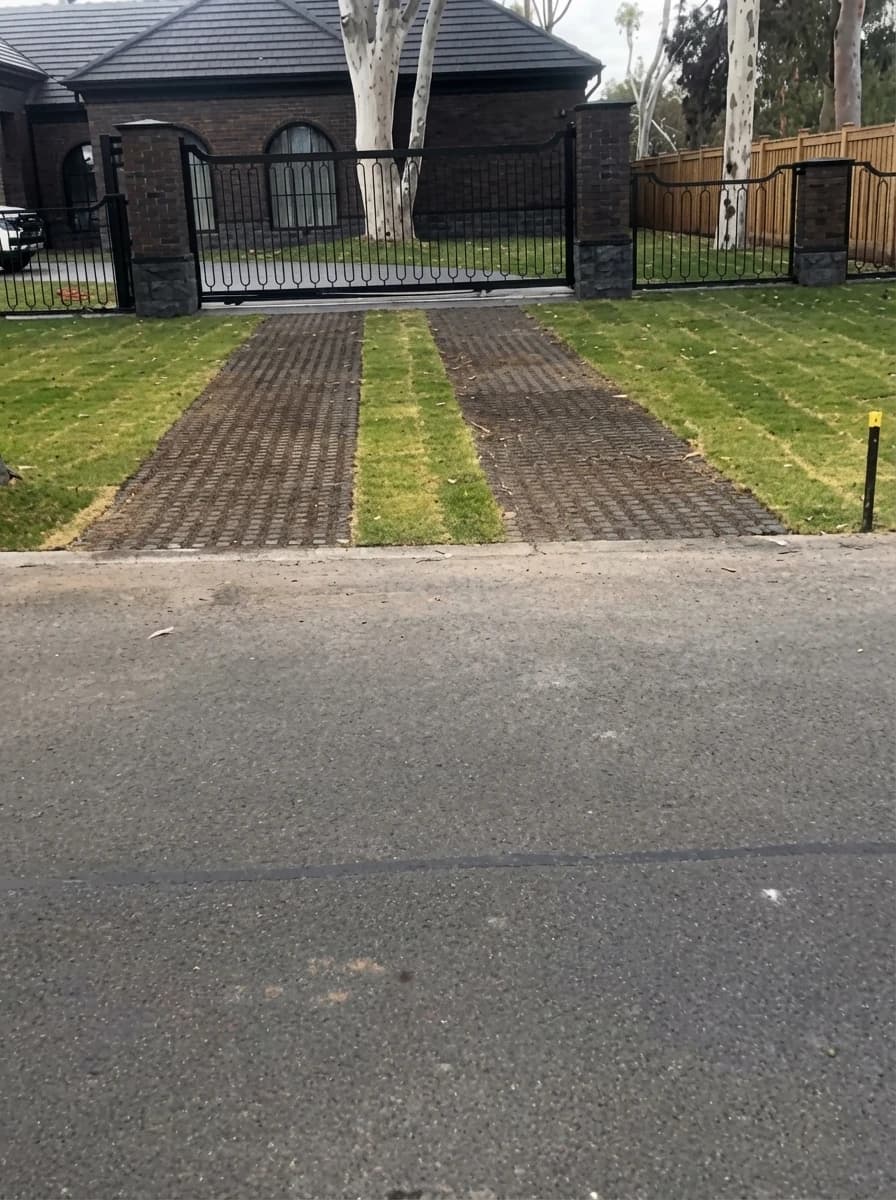 Retaining Walls, Stepping Stones, Fence & Landscape — Gallery 18